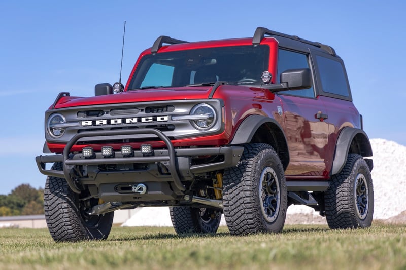 RC SRX2 Adjustable Aluminum Step | Ford Bronco (2 Door) 4WD (2021-2026) (manufacturer page)