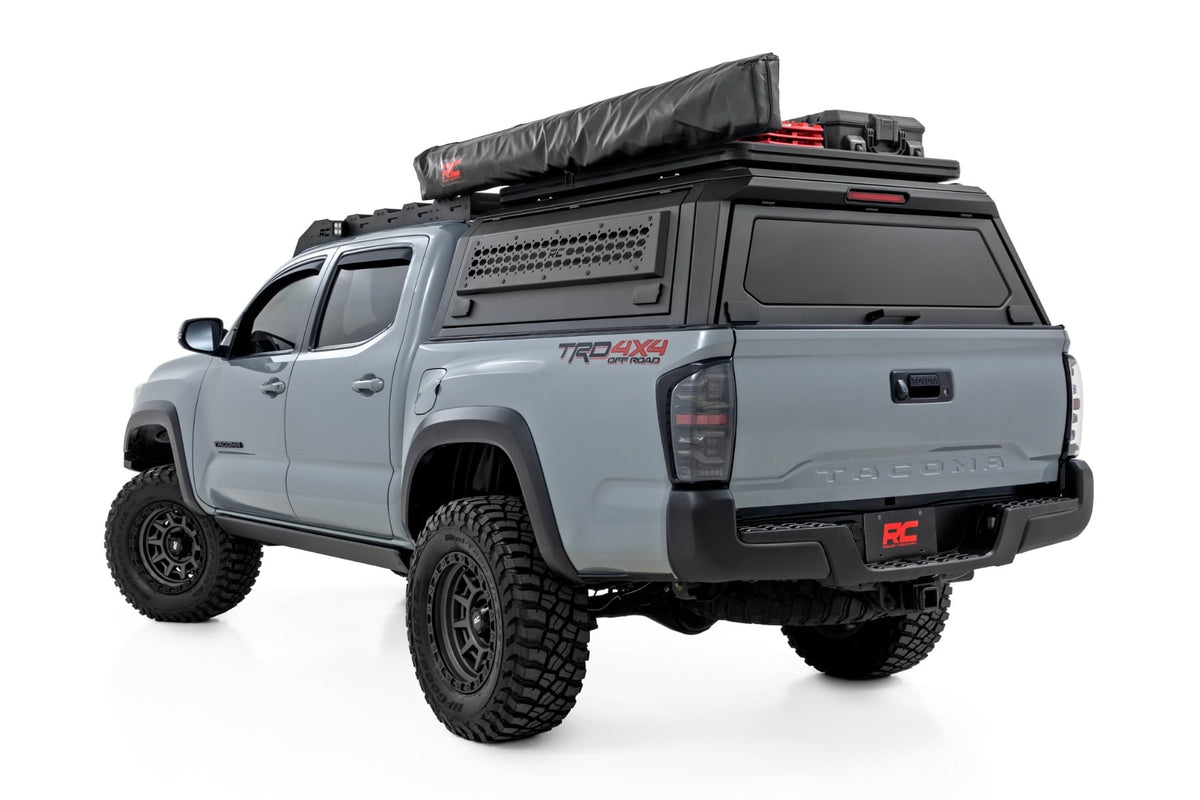 Power Running Boards | Double Cab | Toyota Tacoma 2WD/4WD (2005-2023) - Steps & Runningboard (Image 3 of 6)