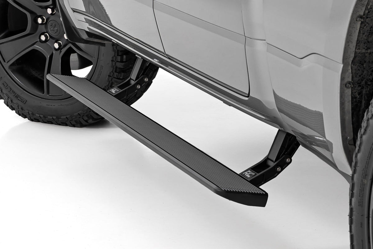Power Running Boards | HT-Series | Quad Cab | Ram 1500 (19-26)/1500 TRX (21-24) - Steps & Runningboard (Image 1 of 6)