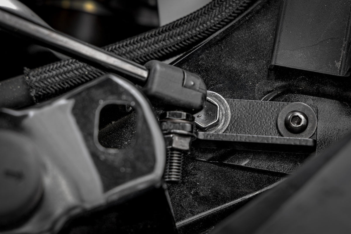 Hood Strut | Hydraulic | Mitsubishi Outlander (2022-2026) - Other Finished Goods (Image 4 of 5)