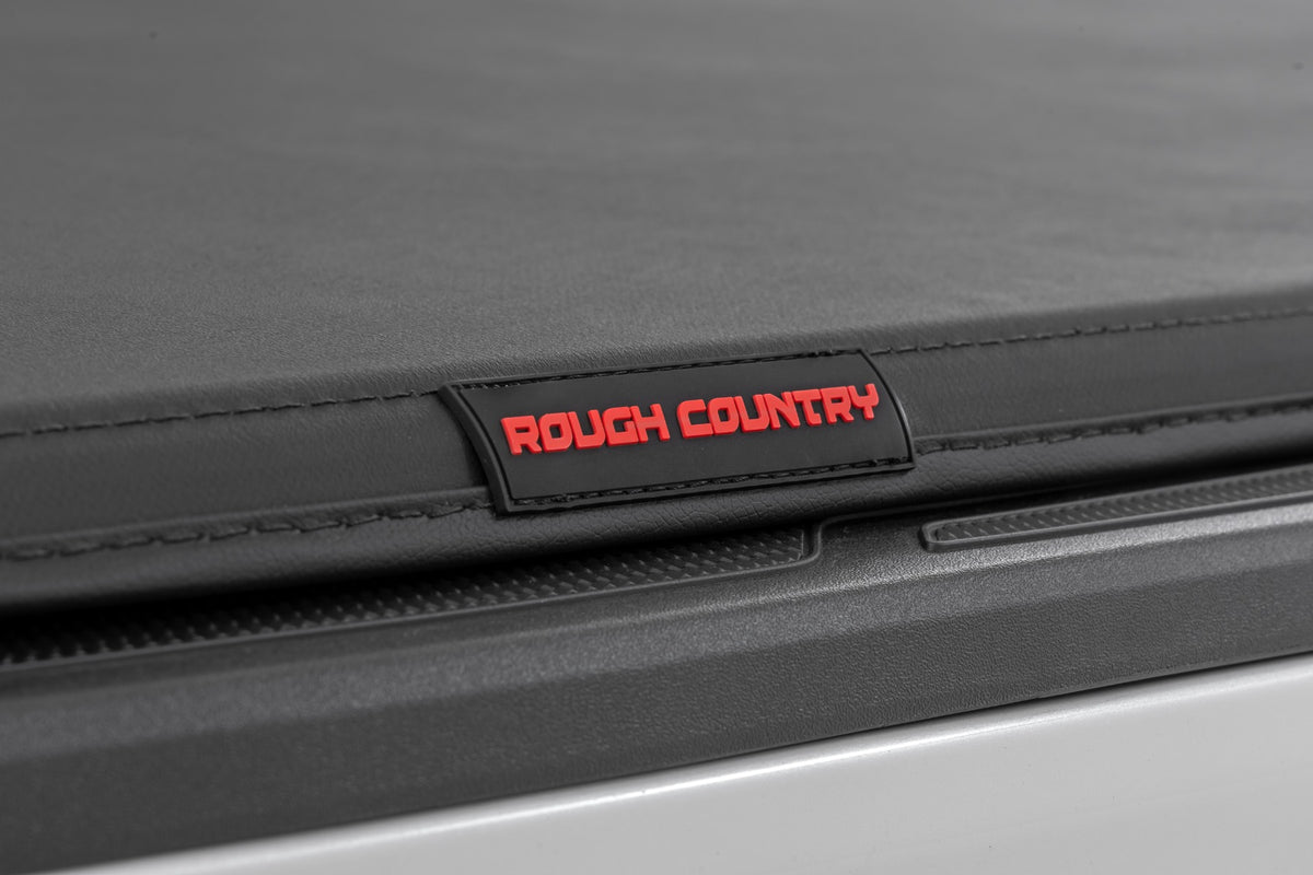 Rough Country 41716505A Soft Tri-Fold Bed Cover | 5' Bed | Dbl Cab | Toyota Tacoma 2WD/4WD (24-26) - Studio View 4