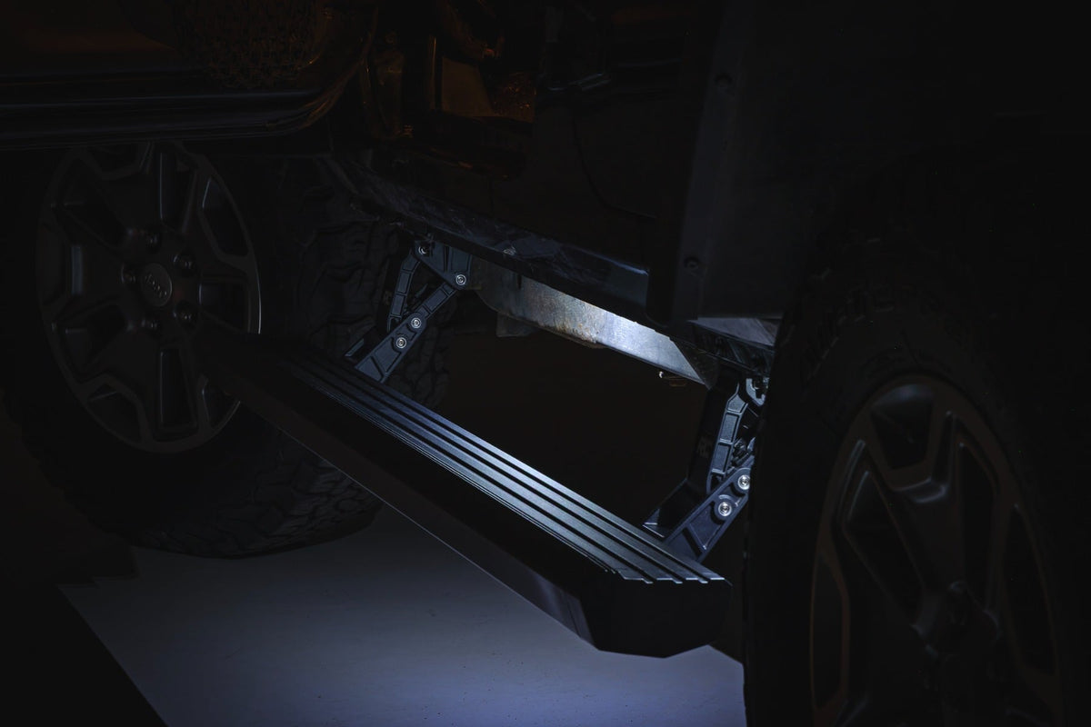 Power Running Boards | 4 Door | Jeep Wrangler Unlimited 2WD/4WD (2007-2018) - Steps & Runningboard (Image 5 of 6)