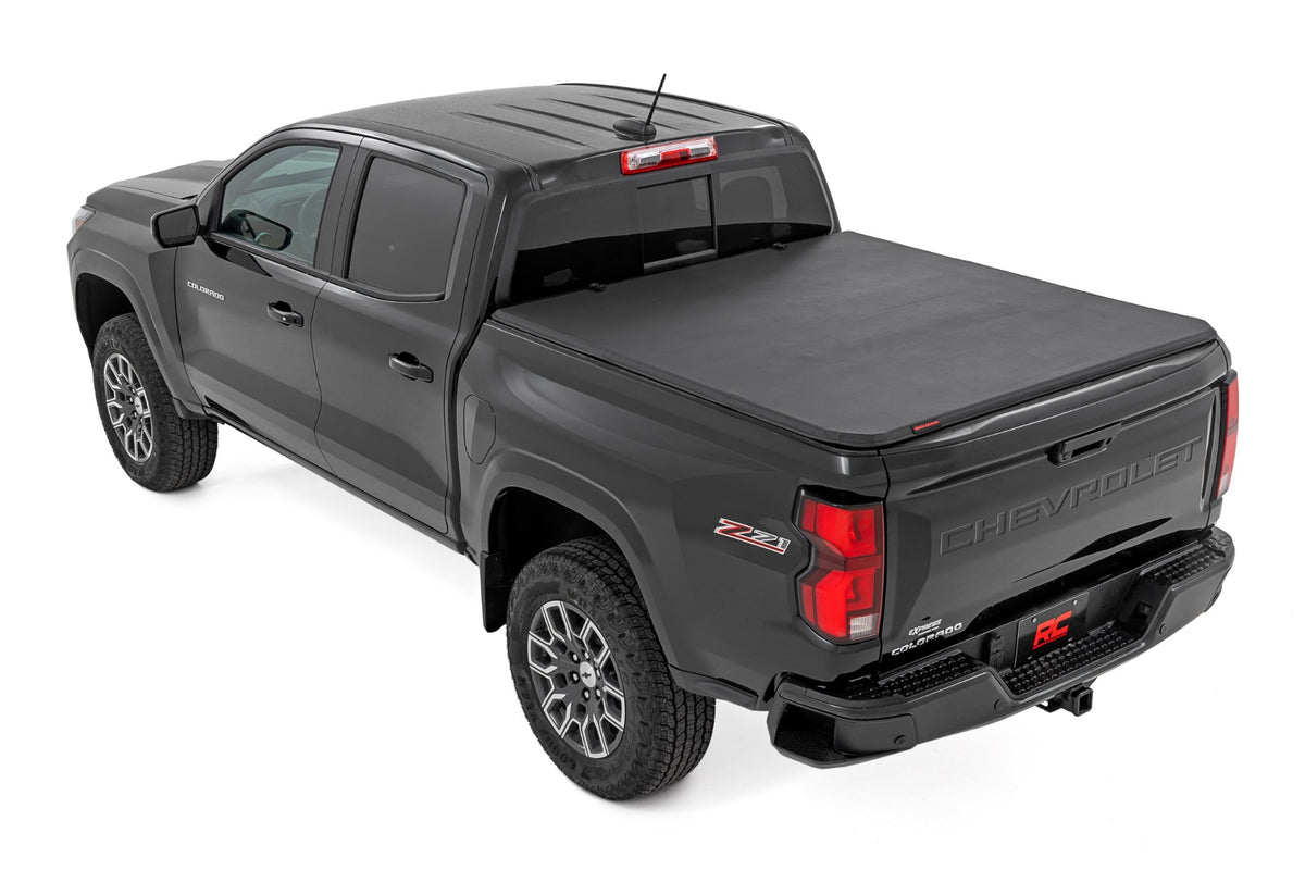 Rough Country 41215700A Soft Tri-Fold Bed Cover | 5' Bed | Chevy/GMC Canyon/Colorado 2WD/4WD (23-26) - Studio View 3
