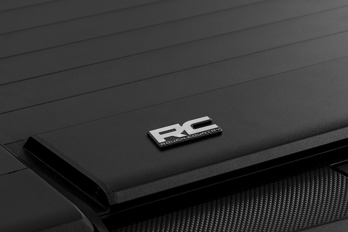 Manual Retractable Bed Cover | 5'9" Bed | Chevy/GMC 1500 (14-18 & Classic) - Bed Covers (Image 6 of 6)