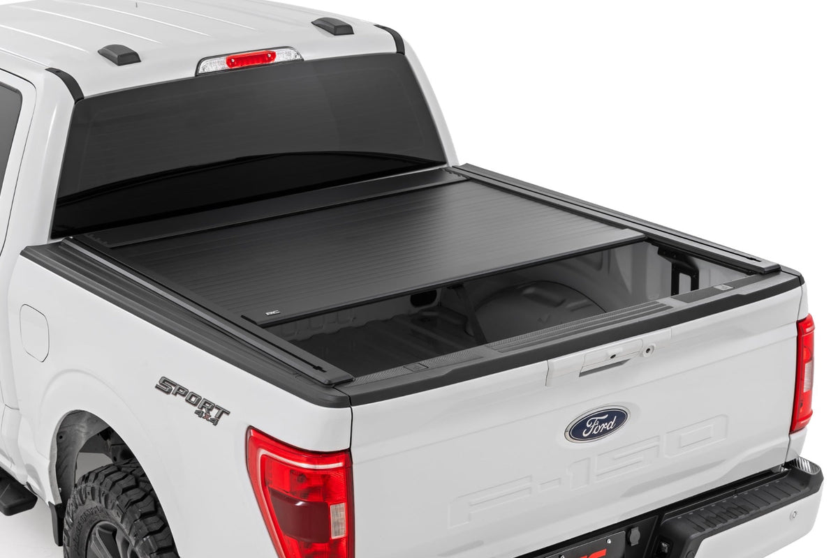 Manual Retractable Bed Cover | 5'7" Bed | Ford F-150 (15-26)/F-150 Lightning (22-26) - Bed Covers (Image 2 of 6)
