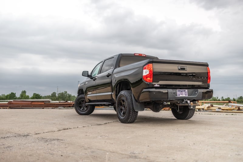 RC RPT2 Running Board | Crew Cab | Black | Toyota Tundra 2WD/4WD (2007-2021) (manufacturer page)