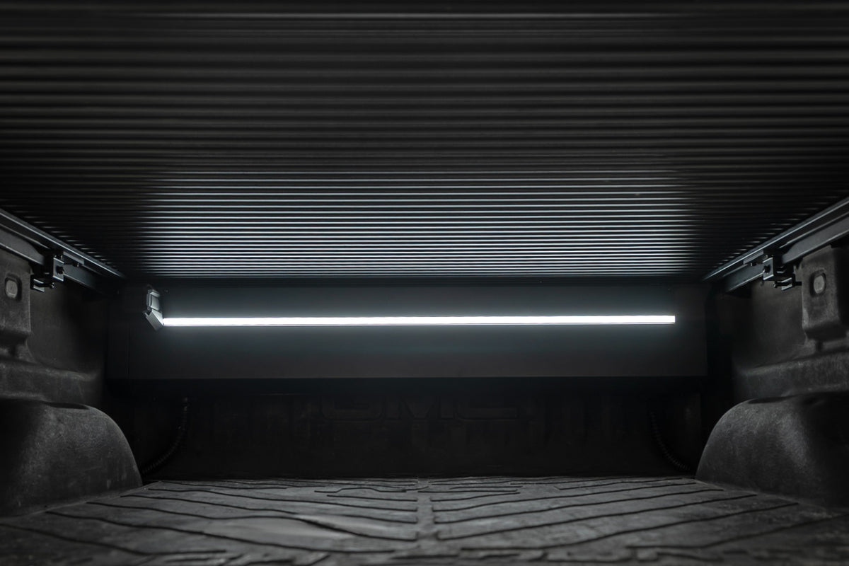 Powered Retractable Bed Cover | 5'9" Bed | Chevy/GMC 1500 (14-18 & Classic) - Bed Covers (Image 4 of 6)