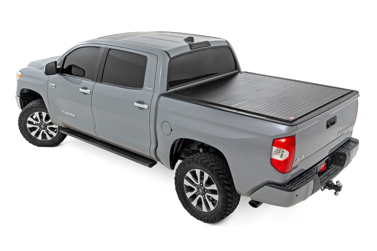 Hard Roll Up Bed Cover | 5'7" Bed | Toyota Tundra 2WD/4WD (2007-2021) - Bed Covers (Image 3 of 6)