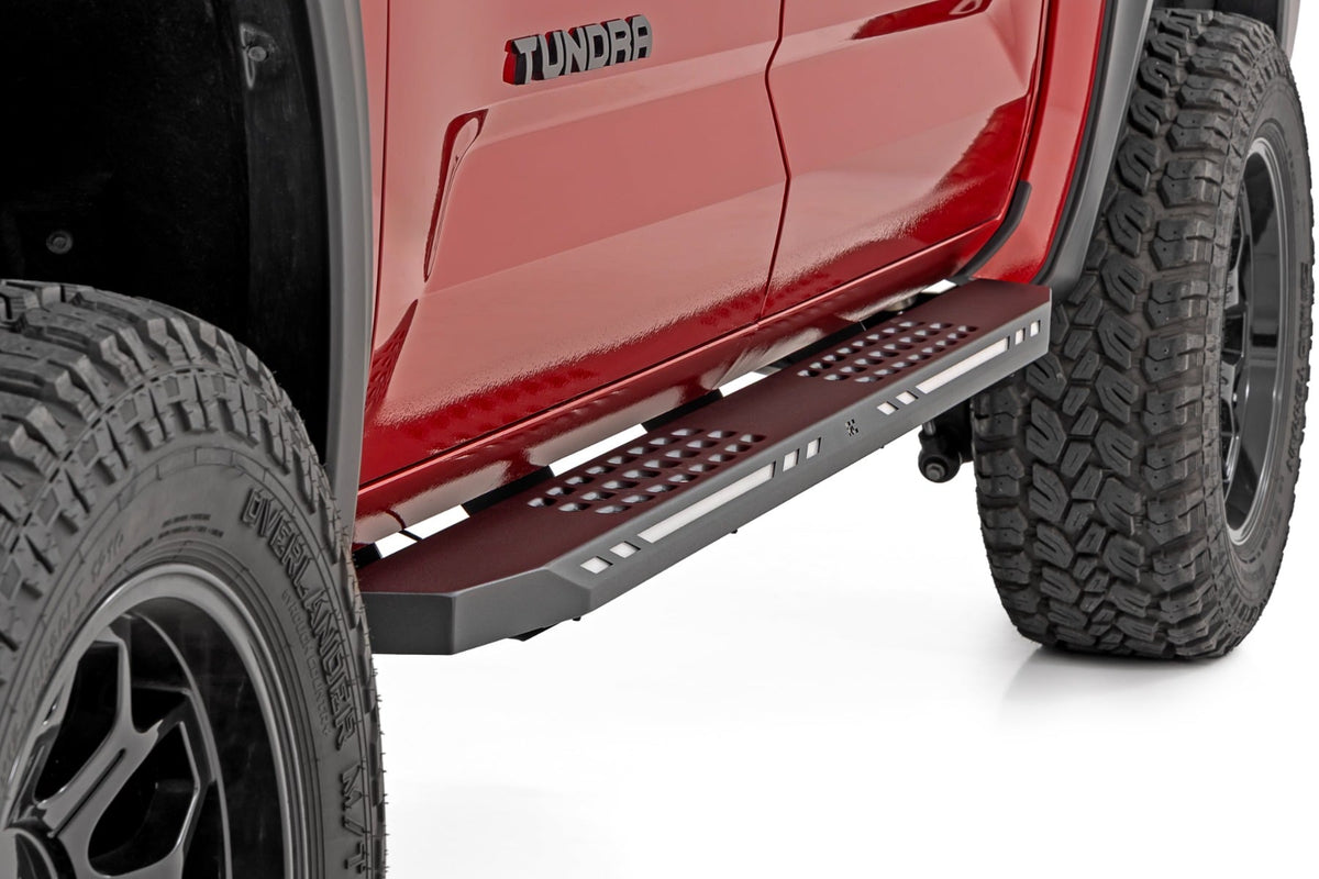 Rough Country 57008 AC2 Running Boards | Amber/White | CrewMax | Toyota Tundra 2WD/4WD (22-26) - Studio View 5