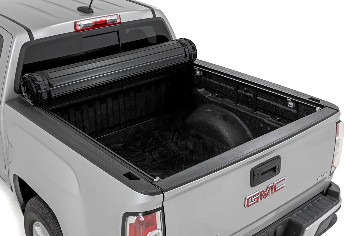 Hard Roll Up Bed Cover | 5' Bed | Chevy/GMC Canyon/Colorado 2WD/4WD (15-22) - Bed Covers (Image 2 of 6)