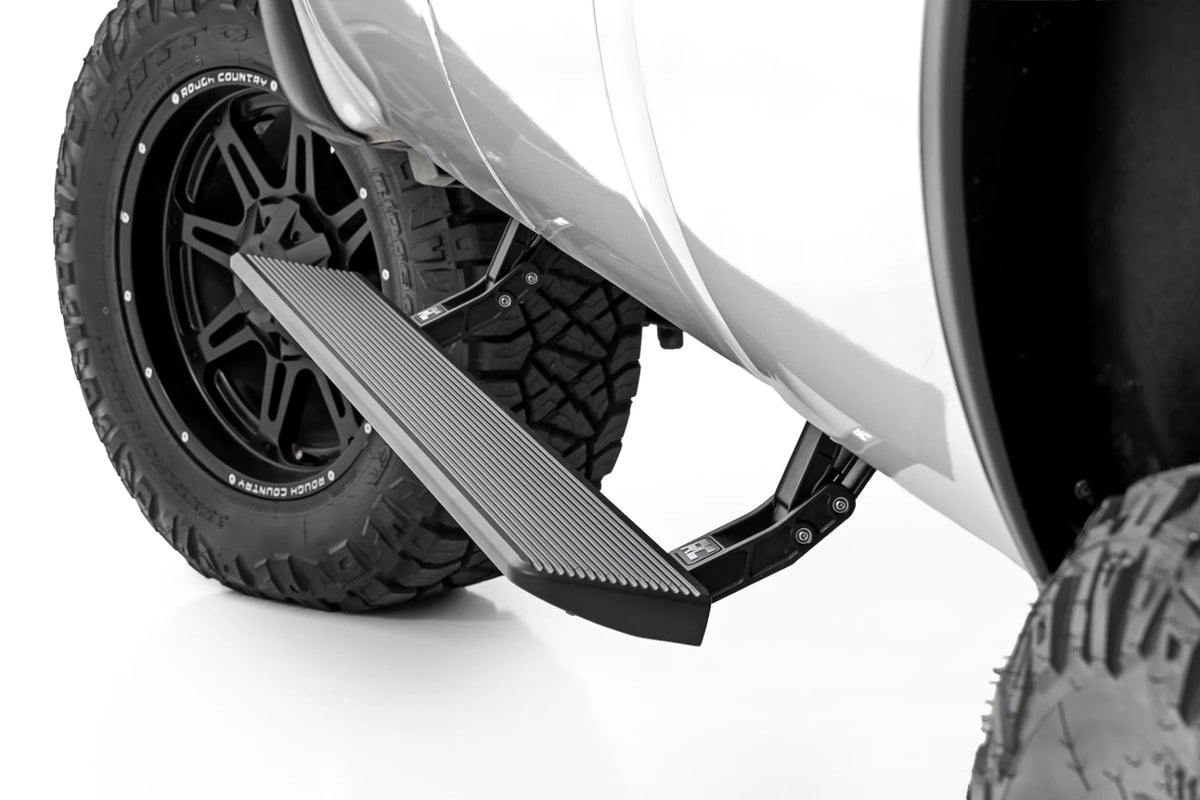 Power Running Boards | HT-Series | Crew Cab | Ford F-250/F-350 Super Duty (1999-2016) - Steps & Runningboard (Image 1 of 6)