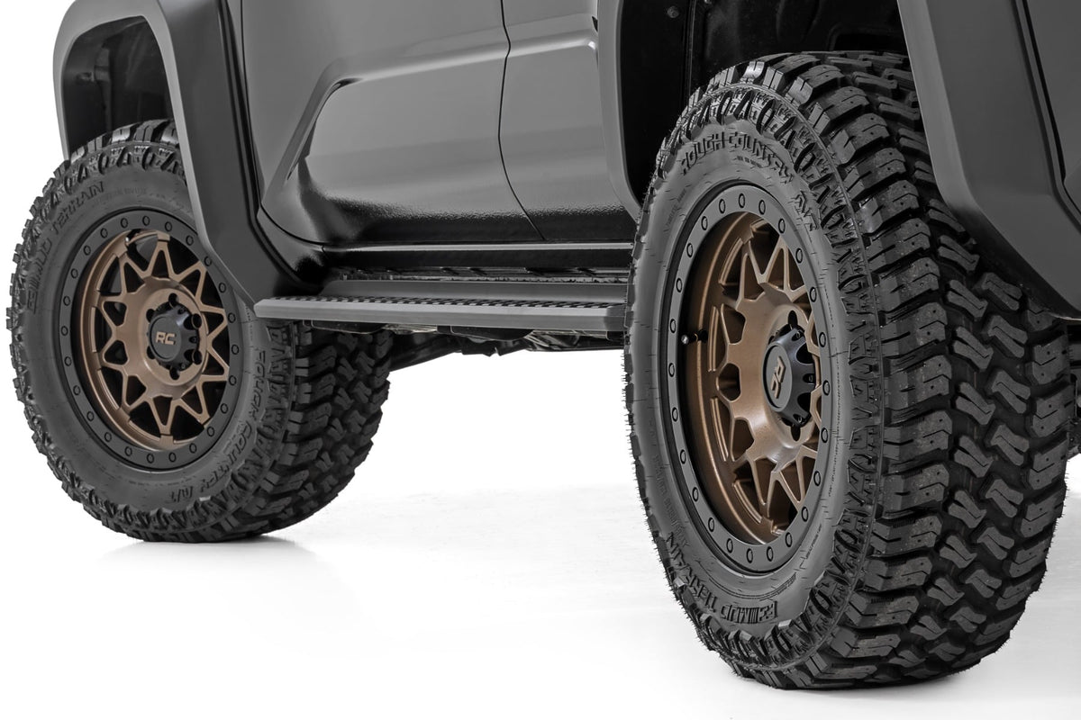 Rough Country 78 Series Wheel | Simulated Beadlock | Bronze/Black | 18x9 | 6x135 | 0mm - RC Wheels (Image 6 of 6)