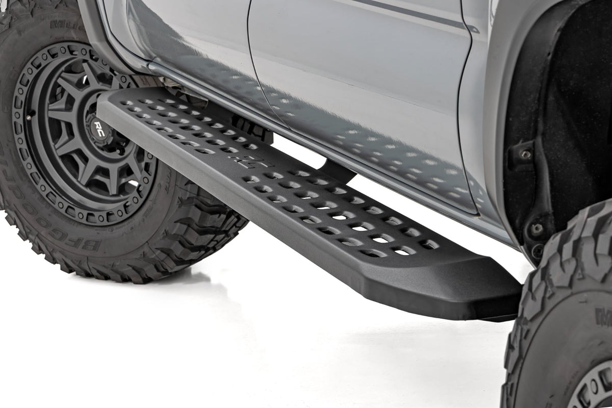 Rough Country 44012 RPT2 Running Board | Double Cab | Black | Toyota Tacoma 2WD/4WD (2016-2023) - Studio View 1