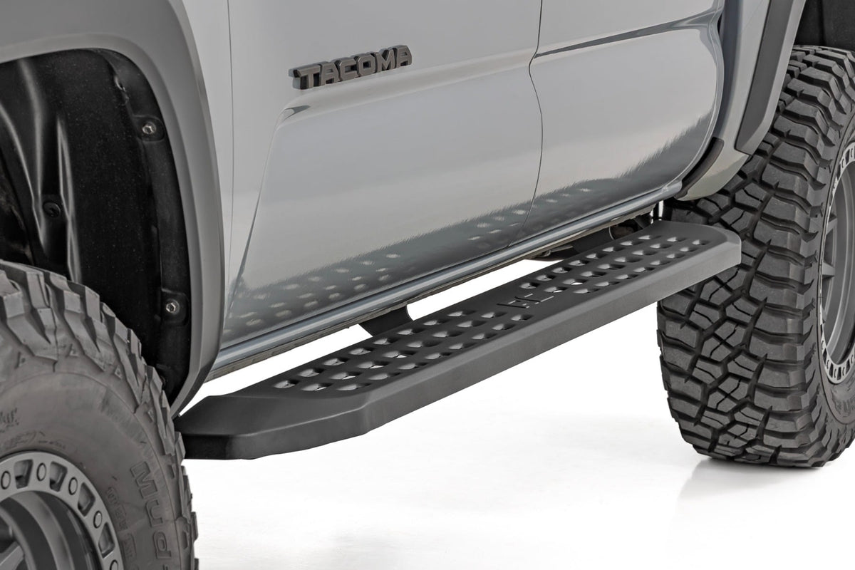 RPT2 Running Board | Double Cab | Black | Toyota Tacoma 2WD/4WD (2016-2023) - Steps & Runningboard (Image 4 of 6)