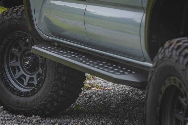 RC RPT2 Running Board | Double Cab | Black | Toyota Tacoma 2WD/4WD (2016-2023) (manufacturer page)