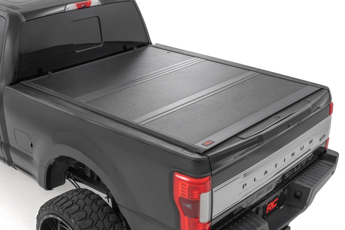 Hard Low Profile Bed Cover | 6'10" Bed | Ford F-250/F-350 Super Duty (17-26) - Bed Covers (Image 1 of 6)
