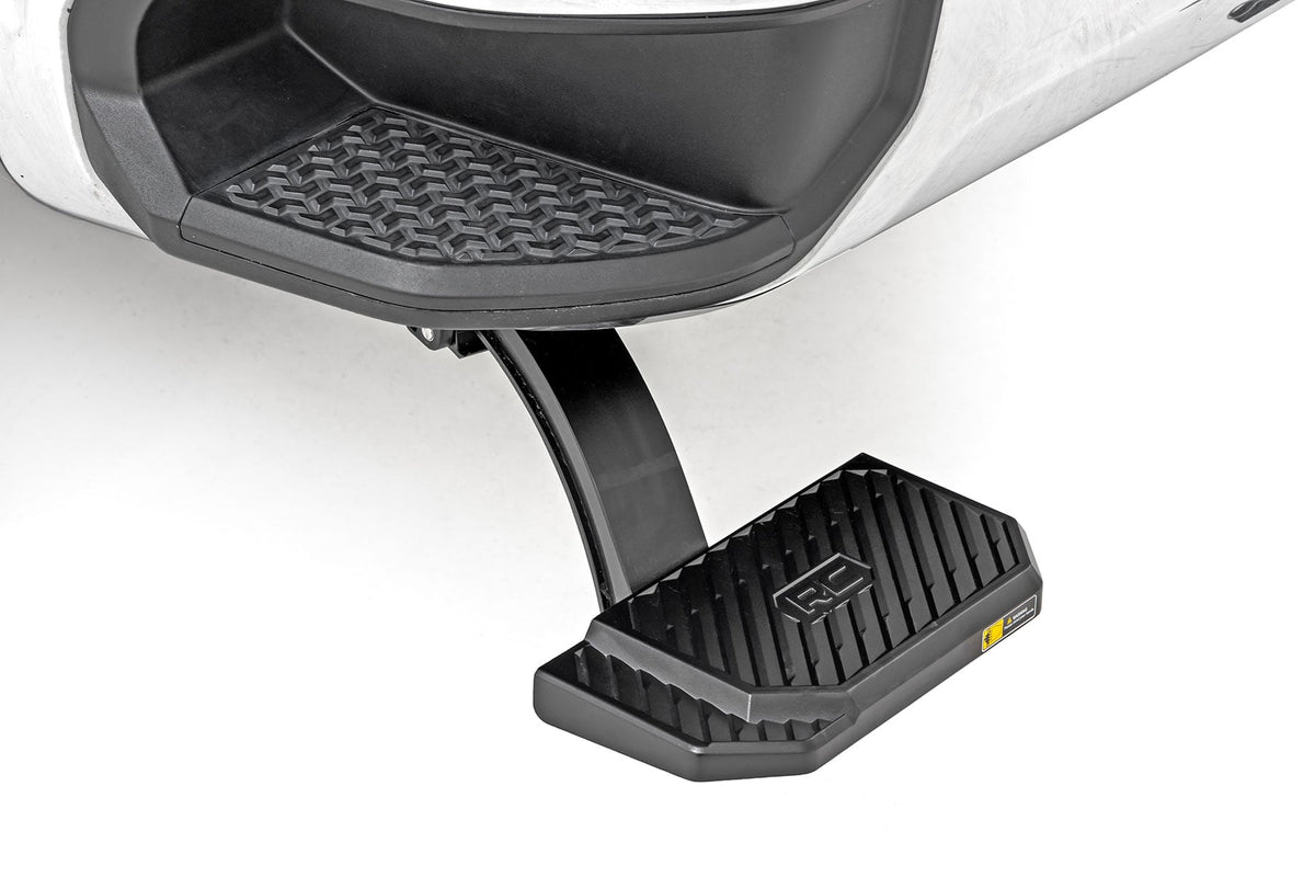Retractable Bed Step | Manual Pull | Chevy/GMC 2500HD/3500HD (20-26) - Steps & Runningboard (Image 3 of 6)