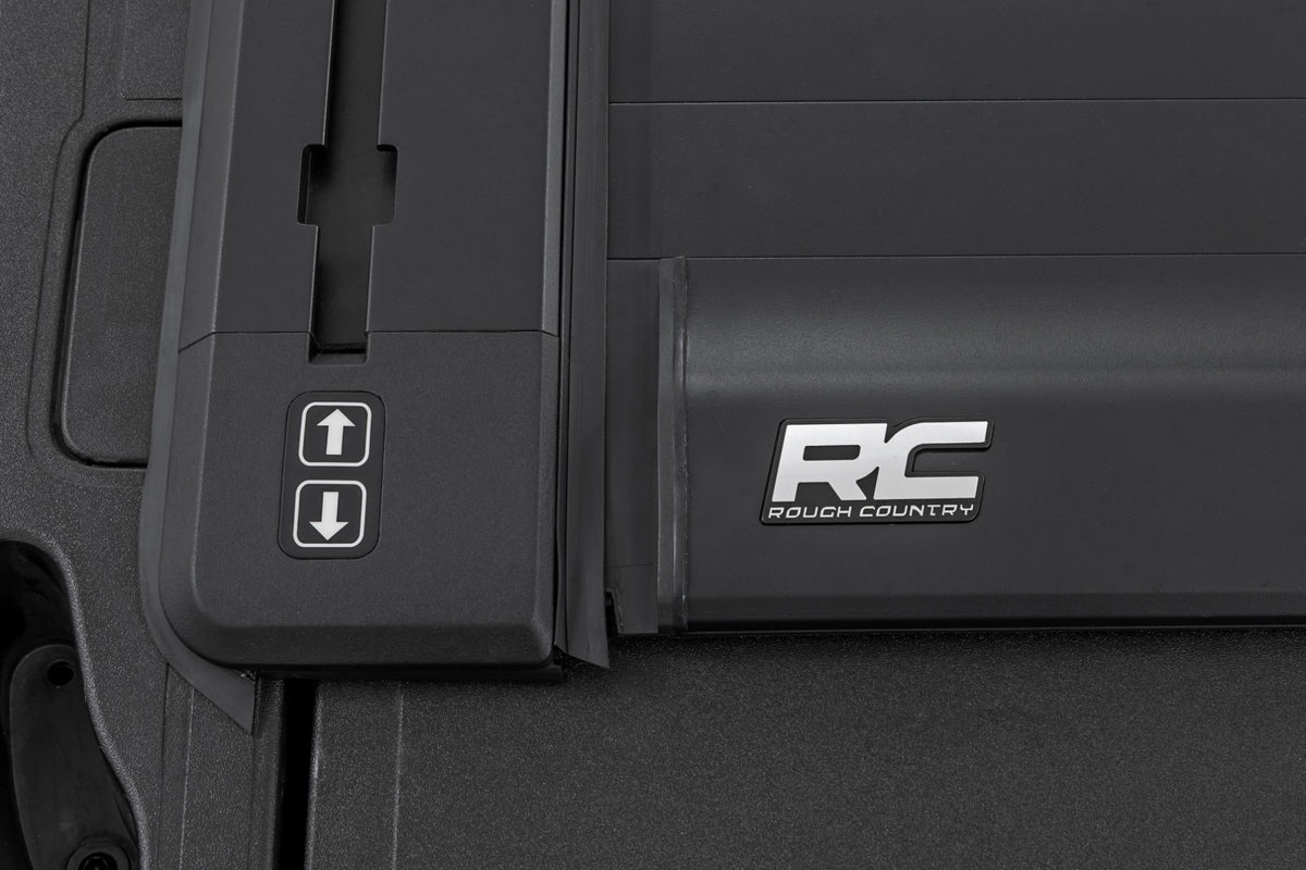 Rough Country 51507650 Powered Retractable Bed Cover | 6'10" Bed | Ford F-250/F-350 Super Duty (17-26) - Studio View 5