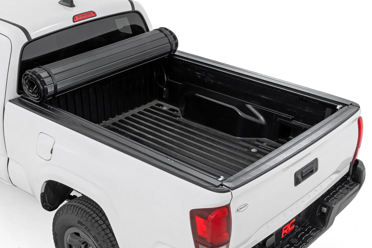 Hard Roll Up Bed Cover | 6' Bed | Toyota Tacoma 2WD/4WD (2016-2023) - Bed Covers (Image 2 of 6)