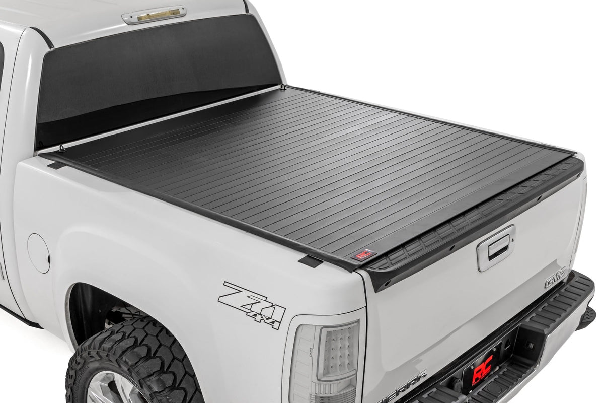 Hard Roll Up Bed Cover | 5'9" Bed | Chevy/GMC Sierra/Silverado 1500 (07-13) - Bed Covers (Image 1 of 6)