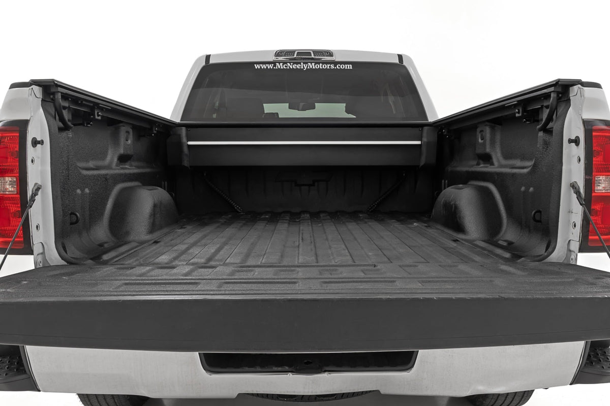 Powered Bed Cover | 6'7" Bed | Chevy/GMC 1500/2500HD/3500HD (14-19 & Classic) - Bed Covers (Image 2 of 6)