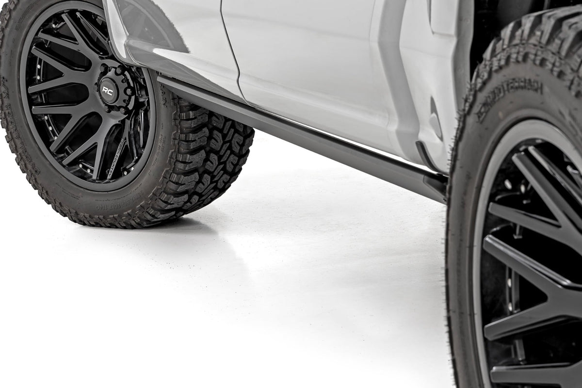 Power Running Boards | HT-Series | Crew Cab | Ford F-150/Lightning/F-250/F-350/Raptor (15-26) - Steps & Runningboard (Image 2 of 6)