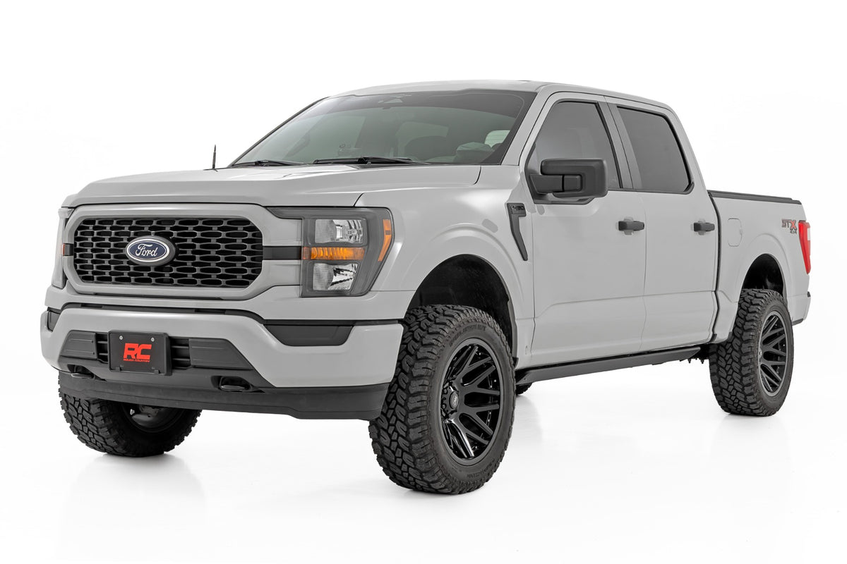 Power Running Boards | HT-Series | Crew Cab | Ford F-150/Lightning/F-250/F-350/Raptor (15-26) - Steps & Runningboard (Image 3 of 6)