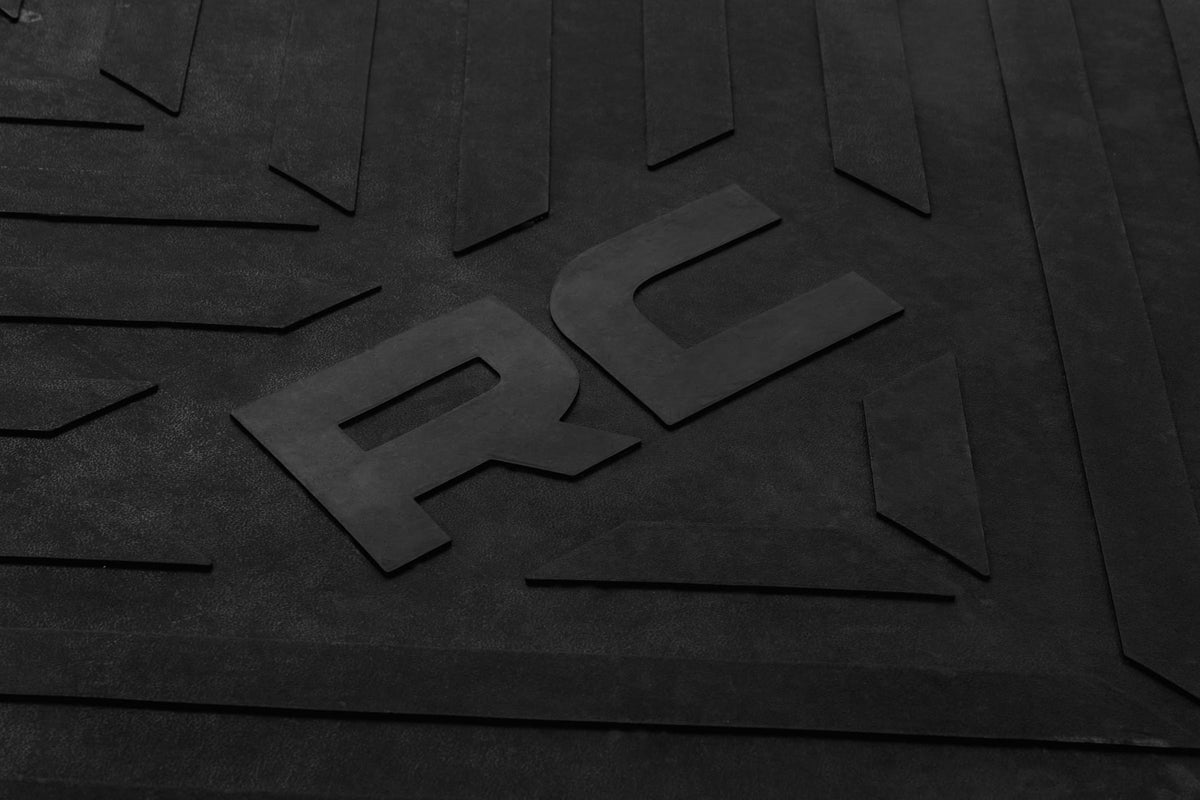 Rough Country RCM691 Bed Mat | 6'9" Bed | RC Logo | Chevy/GMC Silverado/Sierra 2500HD/3500HD (20-26) - Image 4