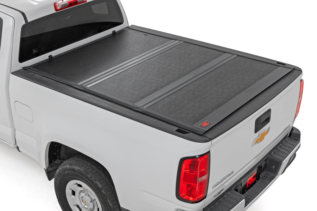 Hard Low Profile Bed Cover | 6' Bed | Chevy/GMC Canyon/Colorado (15-26) - Bed Covers (Image 1 of 6)