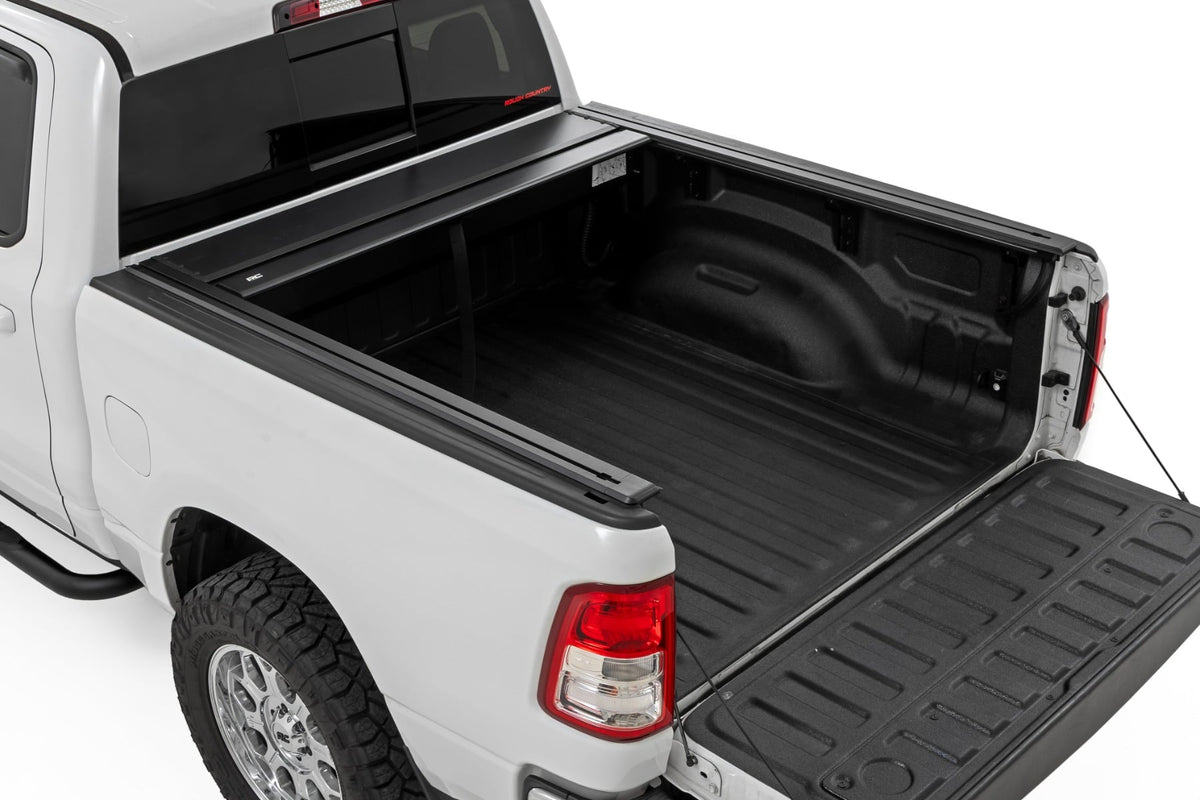Manual Retractable Bed Cover | 5'7" Bed | Ram 1500 (19-26)/1500 TRX (21-24) - Bed Covers (Image 3 of 6)