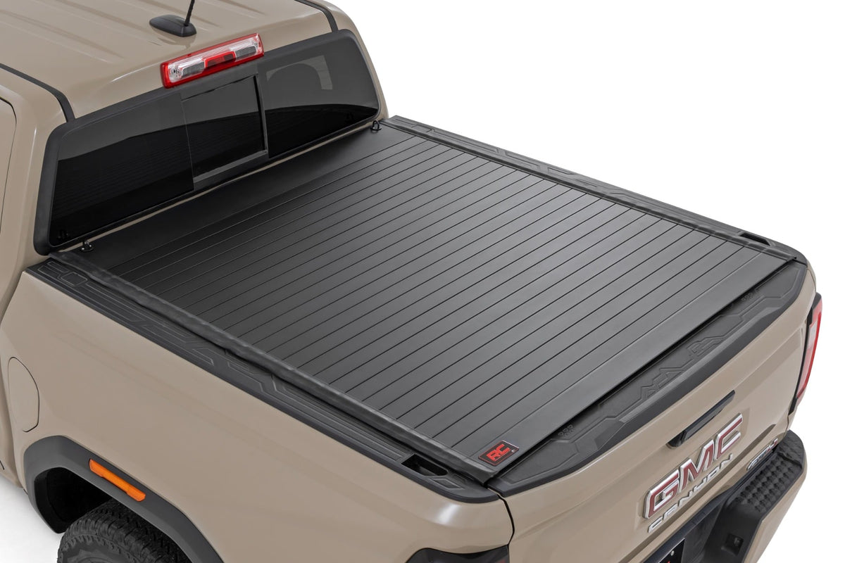Rough Country 50120525 Hard Roll Up Bed Cover | 5' Bed | Chevy/GMC Canyon/Colorado 2WD/4WD (23-26) - Image 1
