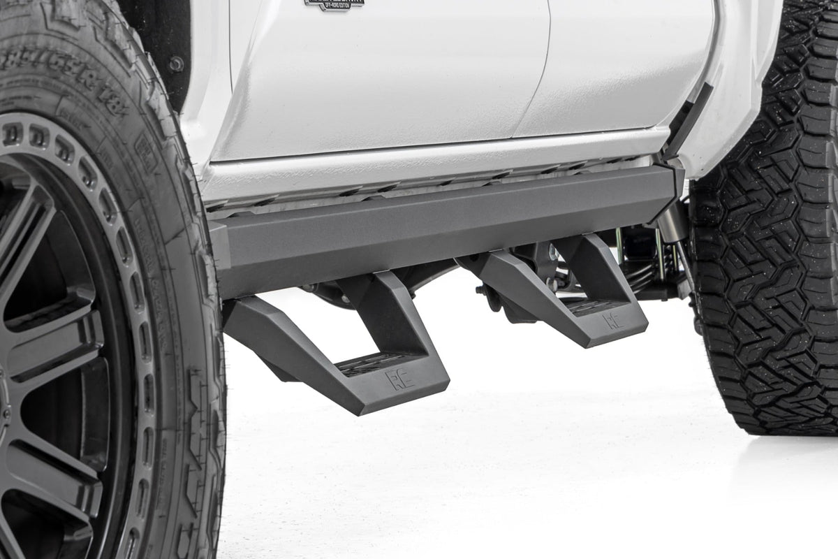 SRX2 Adjustable Aluminum Steps | Double Cab | Toyota Tacoma 2WD/4WD (24-26) - Steps & Runningboard (Image 4 of 6)