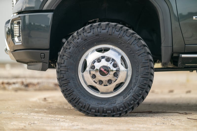 RC 3 Inch Lift Kit | UCAs | M1 | Chevy/GMC Sierra 3500 HD/Silverado 3500 HD (20-26) (manufacturer page)