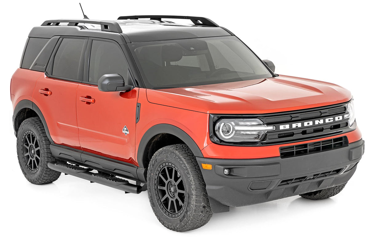 Oval Nerf Steps | Black | Ford Bronco Sport 4WD (2021-2026) - Steps & Runningboard (Image 2 of 6)