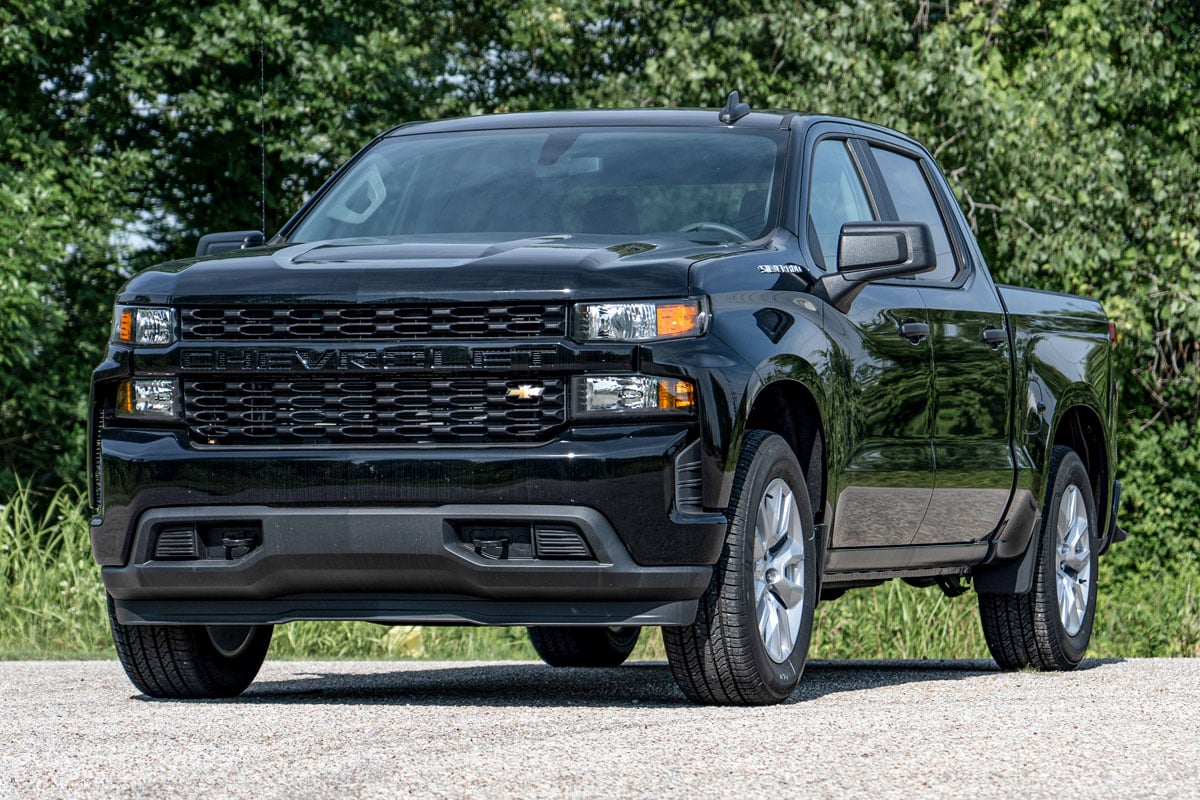 Lowering Shackles | 1-1.5 Inch | Chevy/GMC Sierra 1500 (19-26)/Silverado 1500 (19-26) - Lowering Kits (Image 3 of 6)