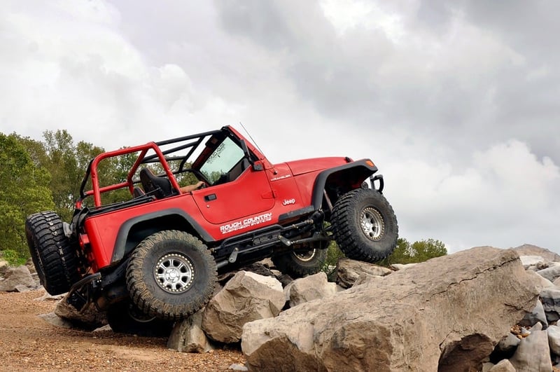 RC 4 Inch Lift Kit | Long Arm | Jeep Wrangler TJ 4WD (1997-2006) (manufacturer page)