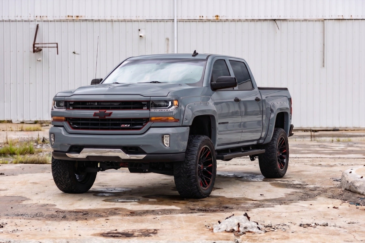 Pocket Fender Flares | 6'7" & 8' Bed | G1C Overcast | Chevy Silverado 1500 (14-18)/2500HD - Fender Flares (Image 4 of 6)