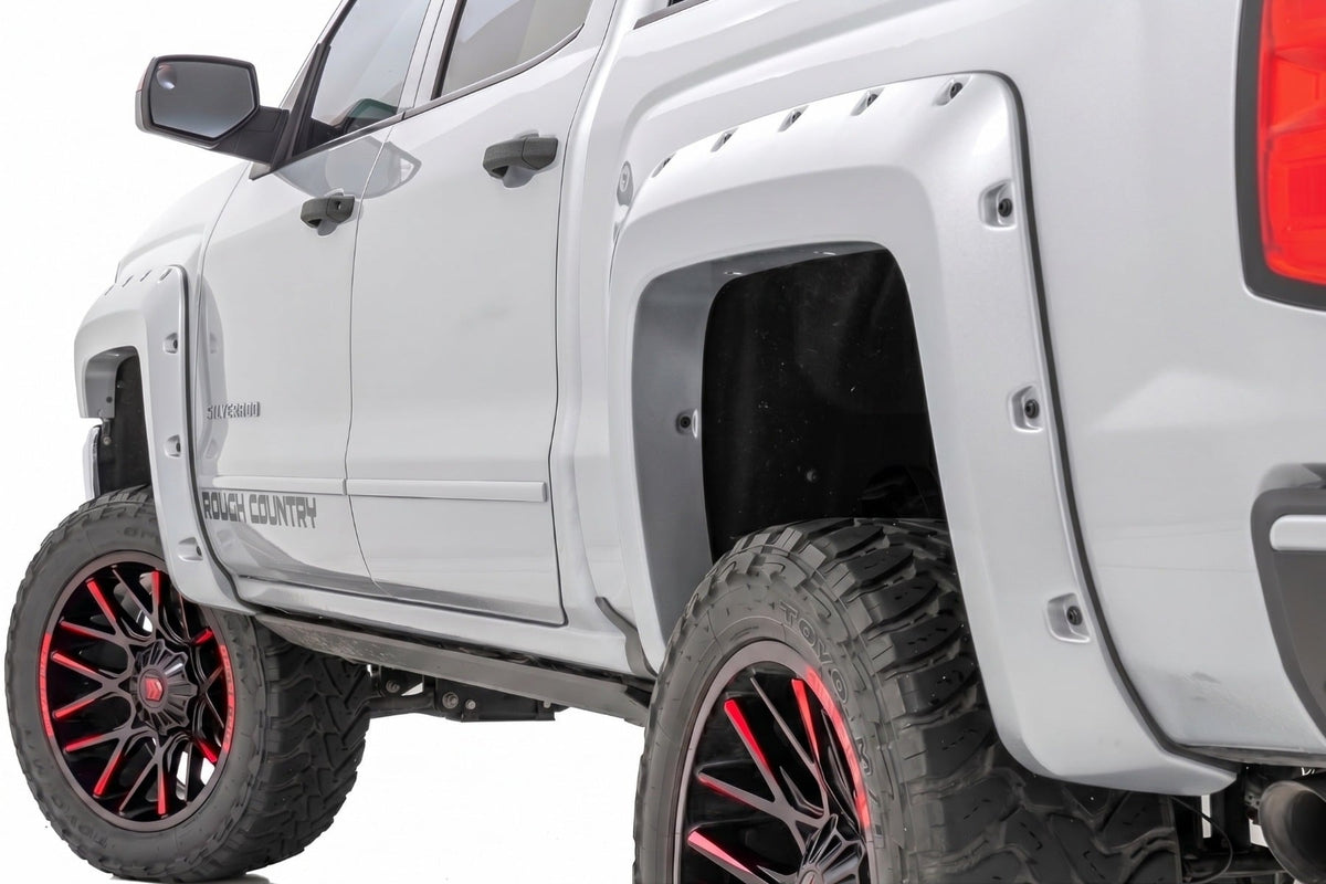 Pocket Fender Flares | 6'7" & 8' Bed | GAN Silver Ice Metallic | Chevy Silverado 1500 (14-18)/2500HD - Fender Flares (Image 1 of 6)