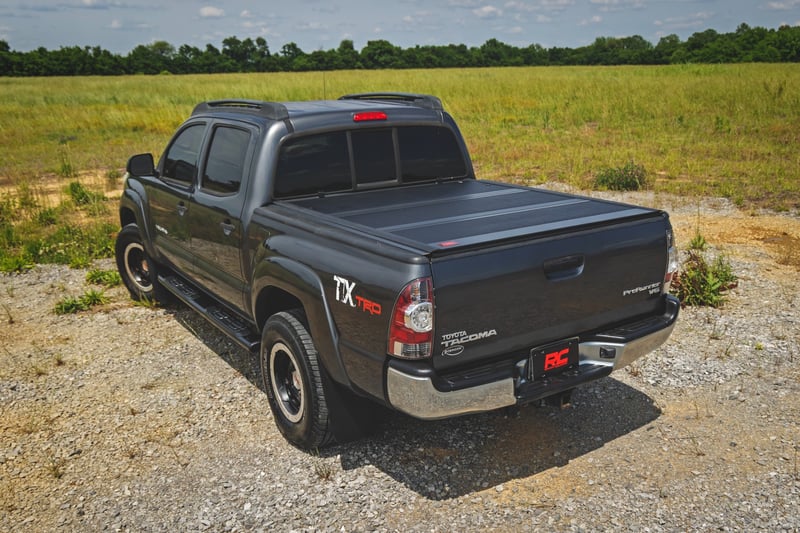 RC Hard Low Profile Bed Cover | 5' Bed | Toyota Tacoma 2WD/4WD (05-15) (manufacturer page)