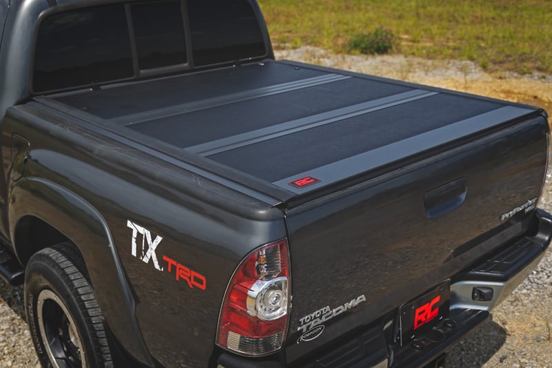 RC Hard Low Profile Bed Cover | 5' Bed | Toyota Tacoma 2WD/4WD (05-15) (manufacturer page)