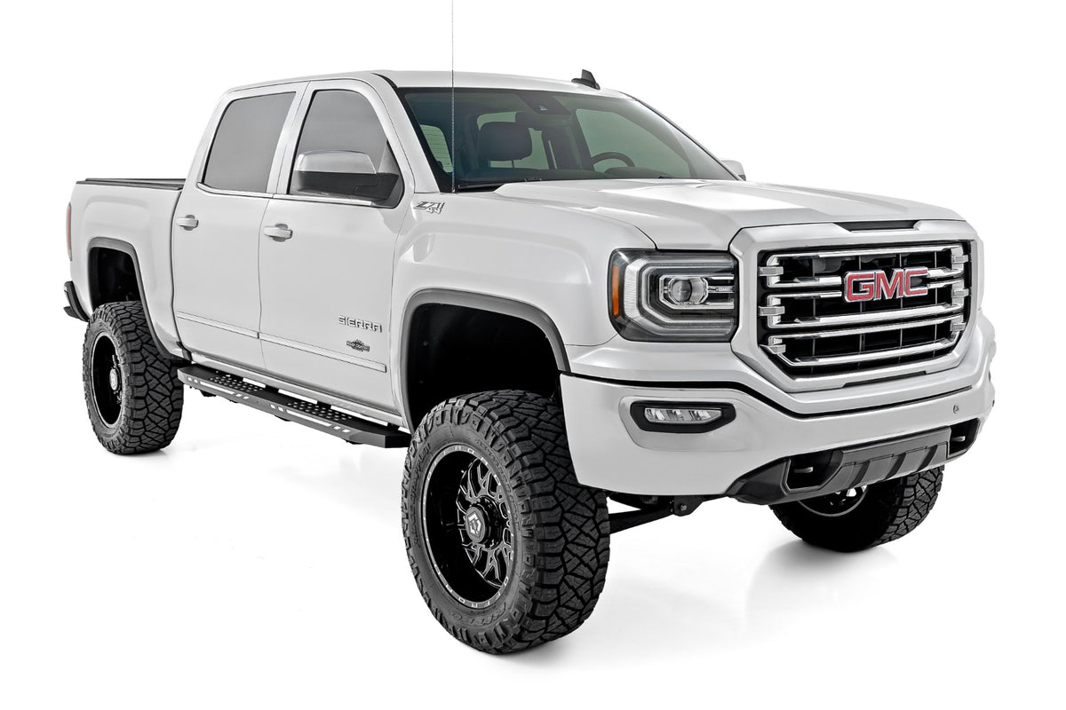 Rough Country 57003 AC2 Running Boards | Amber/White | Crew Cab | Chevy/GMC 1500 (07-18) - Studio View 4