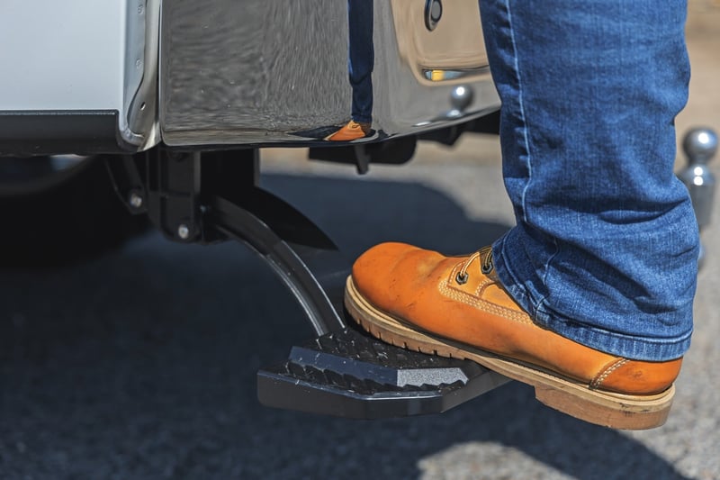 RC Retractable Bed Step | Manual Pull | Ford F-150 (21-26)/F-150 Lightning (22-26) (manufacturer page)