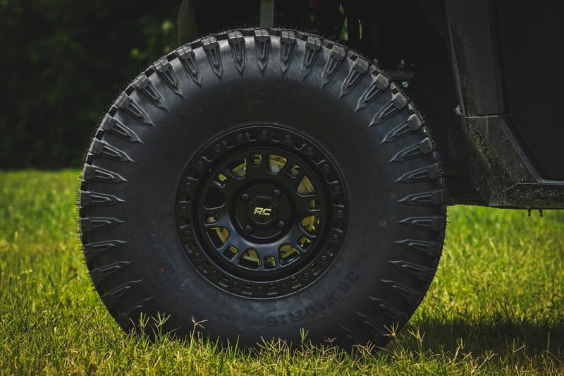 RC 35X10R15 Vector A/T (manufacturer page)