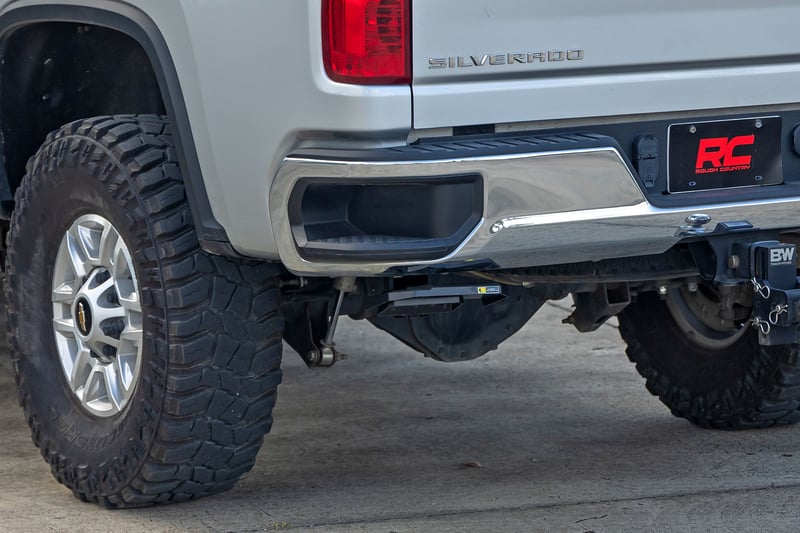 RC Retractable Bed Step | Manual Pull | Chevy/GMC 2500HD/3500HD (20-26) (manufacturer page)