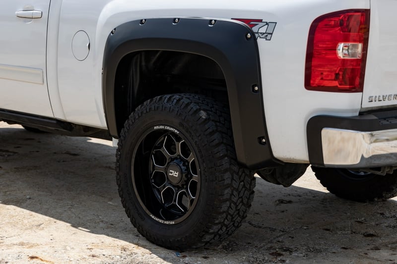 RC Pocket Fender Flares | 6'7" & 8' Bed | Chevy Silverado 1500/2500HD/3500HD (07-14) (manufacturer page)