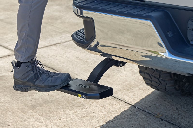 RC Retractable Bed Step | Manual Pull | Chevy/GMC 2500HD/3500HD (20-26) (manufacturer page)