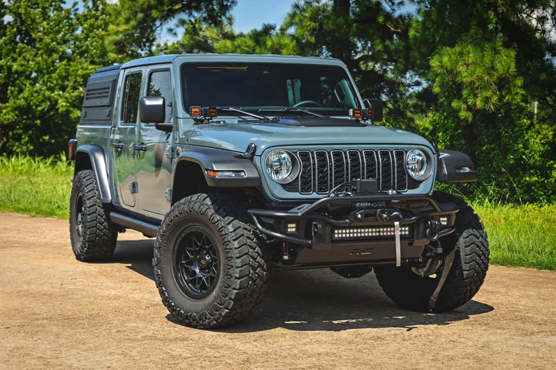 RC Hood Scoop | PAU Granite Crystal | Jeep Gladiator JT/Wrangler JL 4WD (18-26) (manufacturer page)