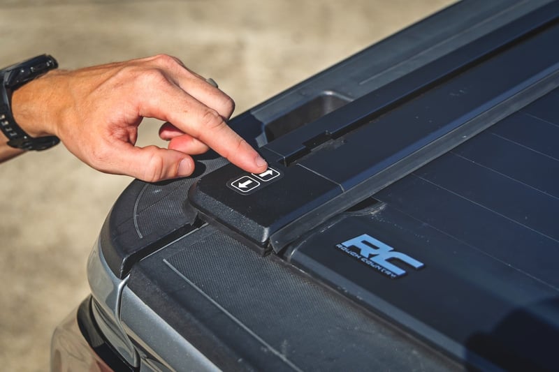 RC Powered Retractable Bed Cover | 5' Bed | Chevy/GMC Canyon/Colorado (15-26) (manufacturer page)