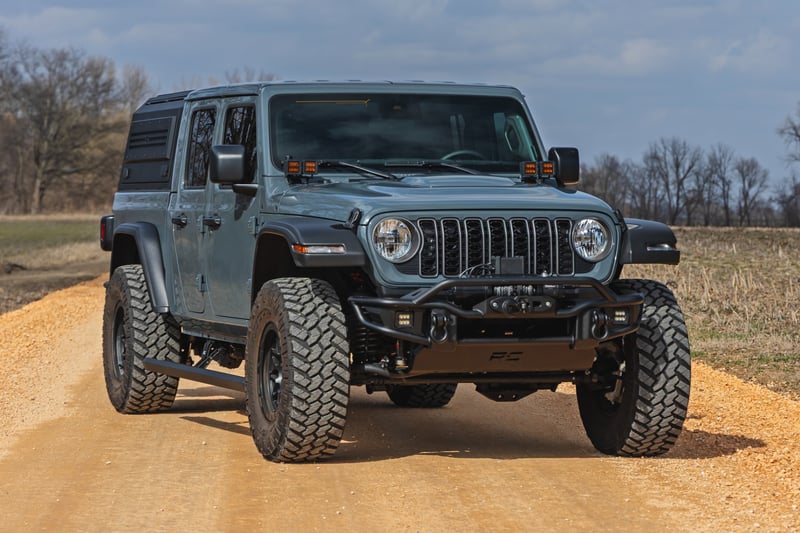 RC Power Running Boards | Jeep Gladiator JT 4WD (2020-2026) (manufacturer page)