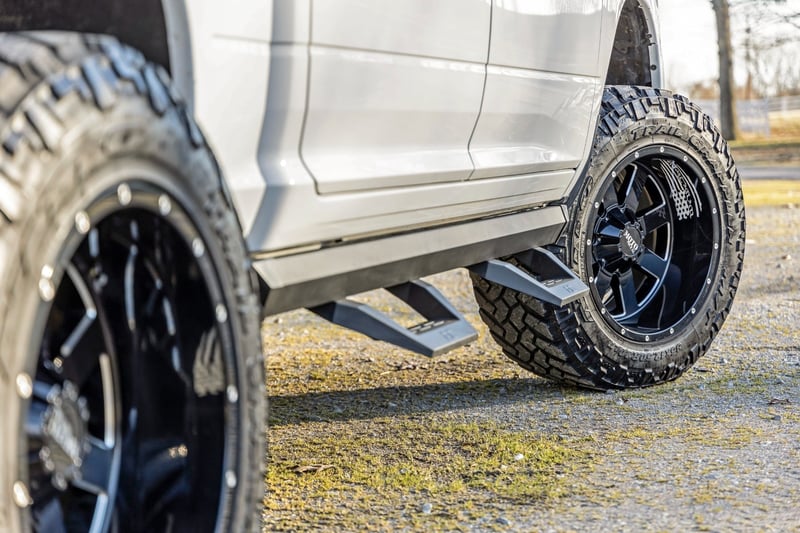 RC SRX2 Adj Aluminum Step | Crew Cab | Ram 1500/2500/3500 2WD/4WD (2010-2018 & Classic) (manufacturer page)